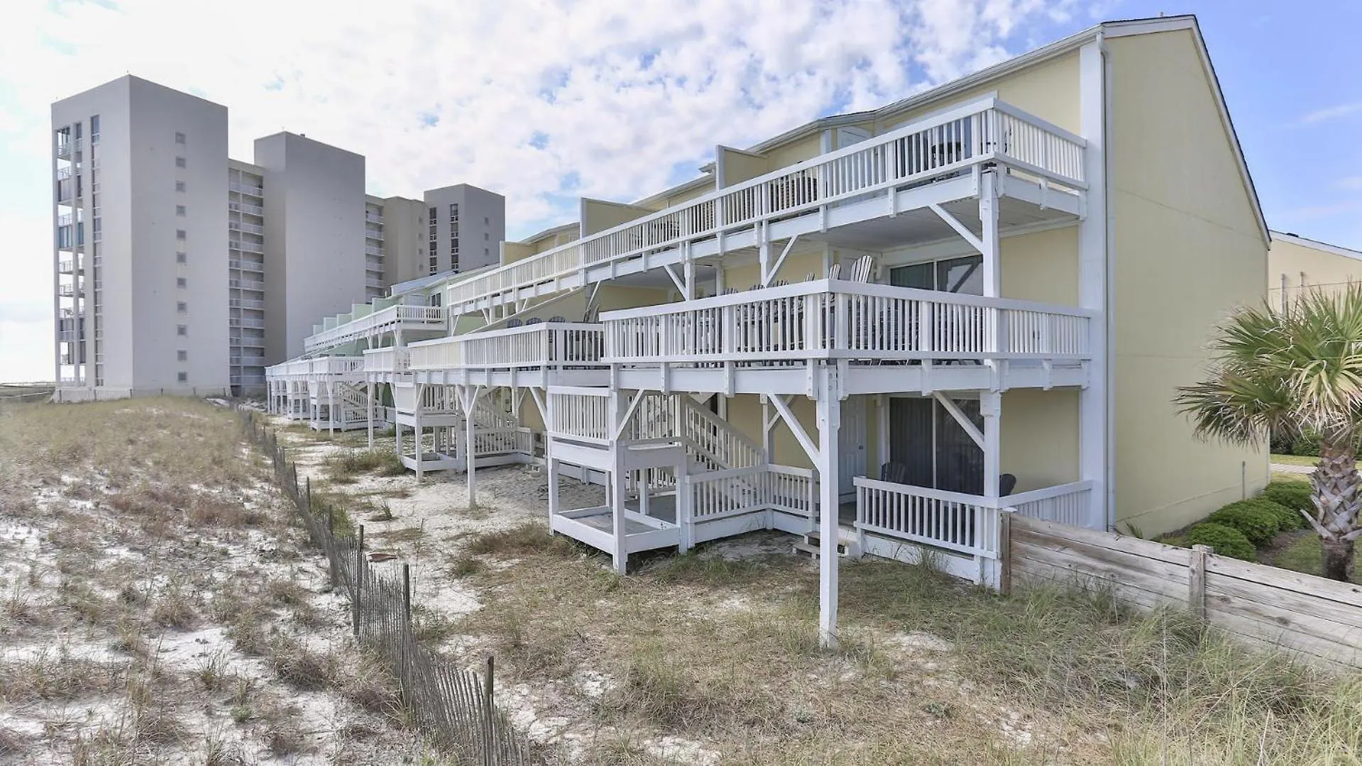 Holiday home Southbay By The Gulf 132 Is A Completely Renovated 3 Bedroom Beach Front Townhome In Destin United States